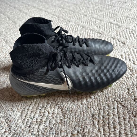 Mens Nike Magista Size  9.5  Soccer Cleats Football  USED - Picture 4 of 6